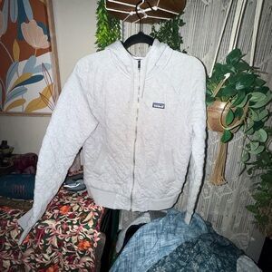 Patagonia Women's Cream Quilted Full-Zip Teddy Hoodie